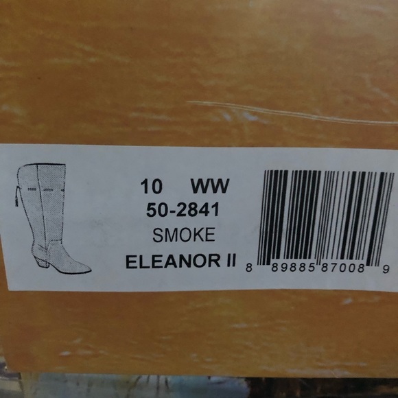 Boots - Picture 6 of 8